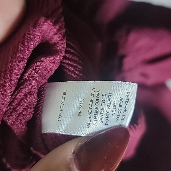 Marc New York red plum blouse - Picture 9 of 9